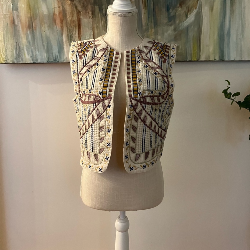Embroidered Sleeveless Vest